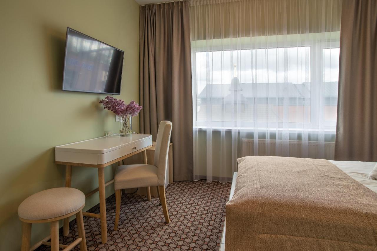 Hotel Sinchronas เตลเช ภายนอก รูปภาพ