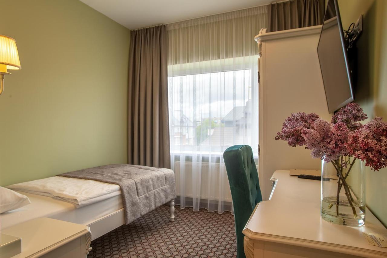Hotel Sinchronas เตลเช ภายนอก รูปภาพ