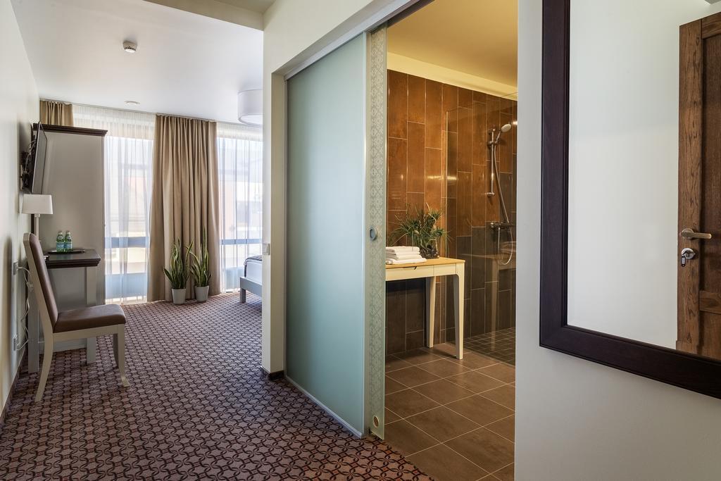 Hotel Sinchronas เตลเช ภายนอก รูปภาพ